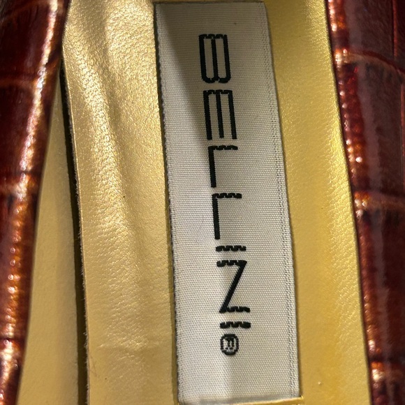 Bellini Women’s Colette Crocodile-Embossed Leather Kitten Heel Pumps 8M - Picture 5 of 6